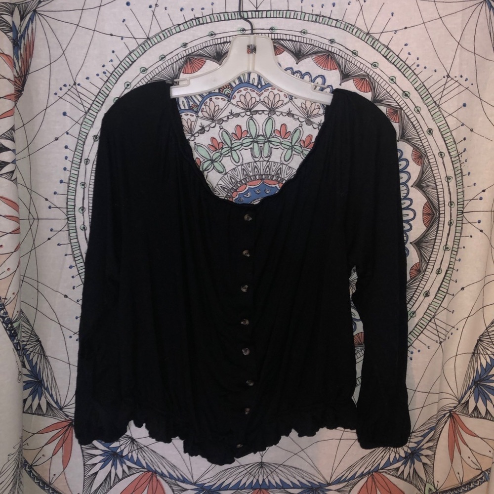 2/$12🦋 Black Off the Shoulder Top